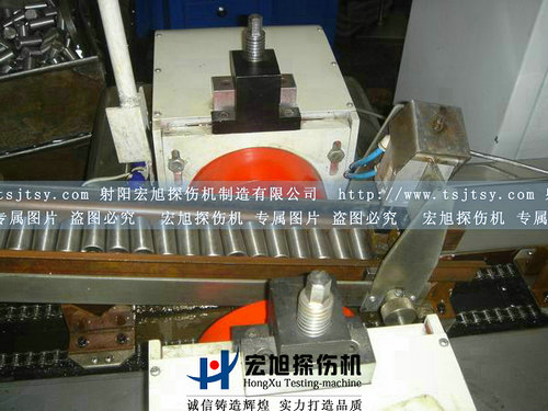 產(chǎn)品名稱(chēng)：滾動(dòng)體熒光磁粉探傷機
產(chǎn)品型號：滾動(dòng)體探傷機
產(chǎn)品規格：滾動(dòng)體熒光磁粉探傷機